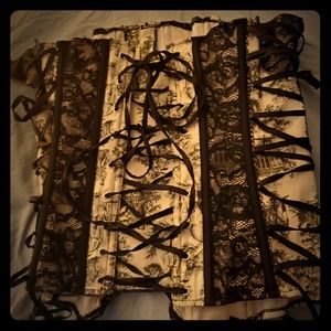 Blk n Wht Corset